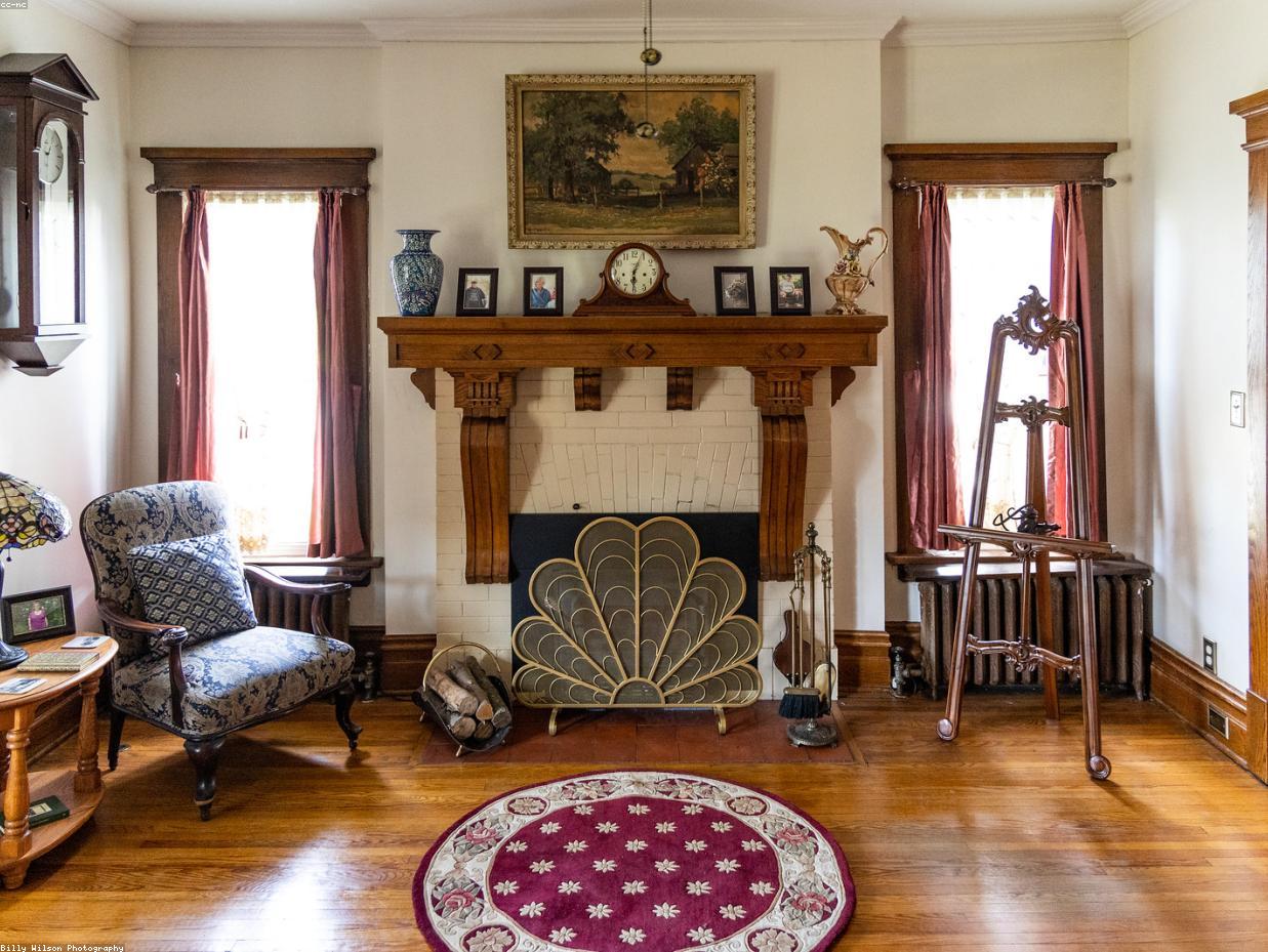 إعلان تجريبي فلل 01